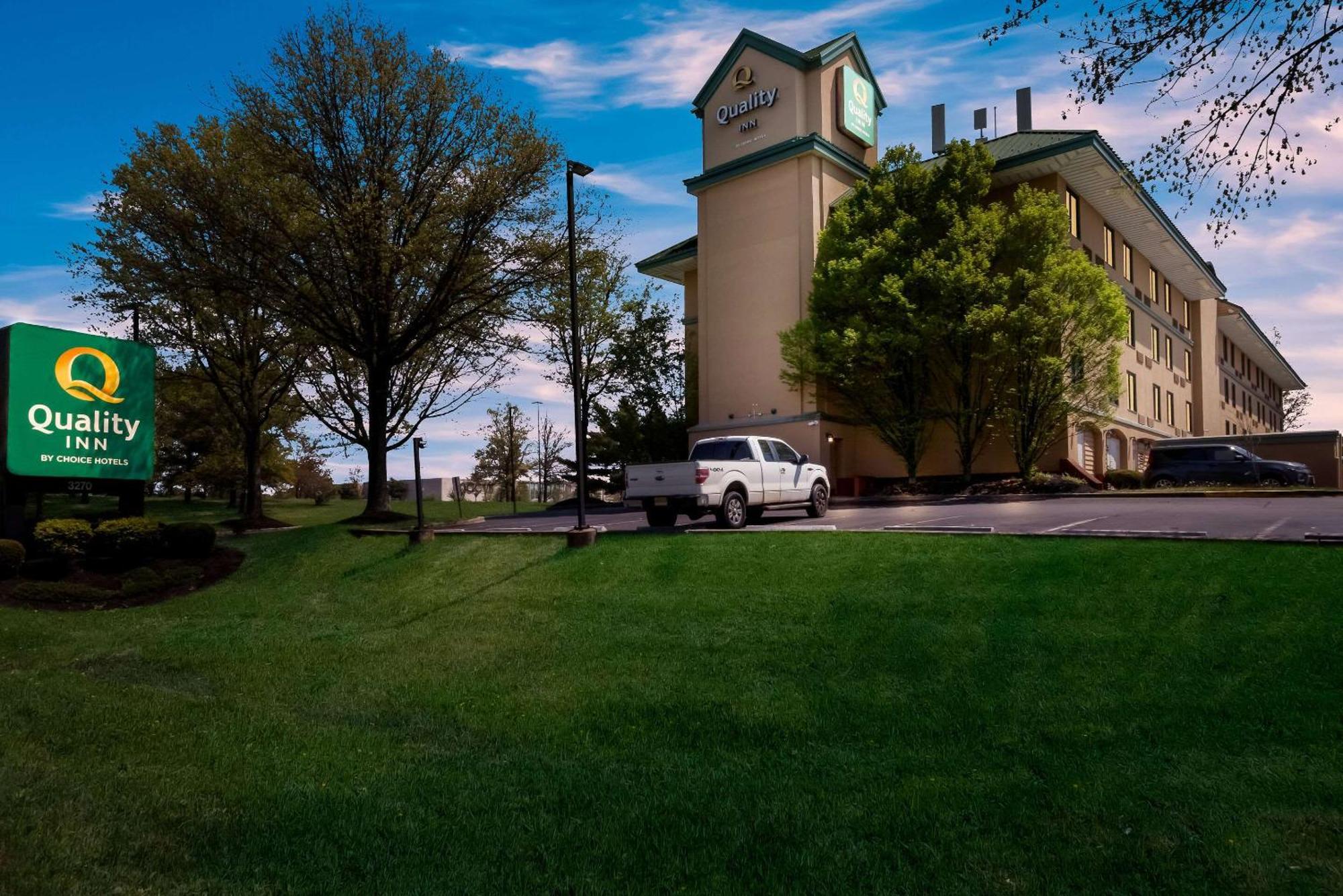 Quality Inn Near Princeton Lawrence Buitenkant foto